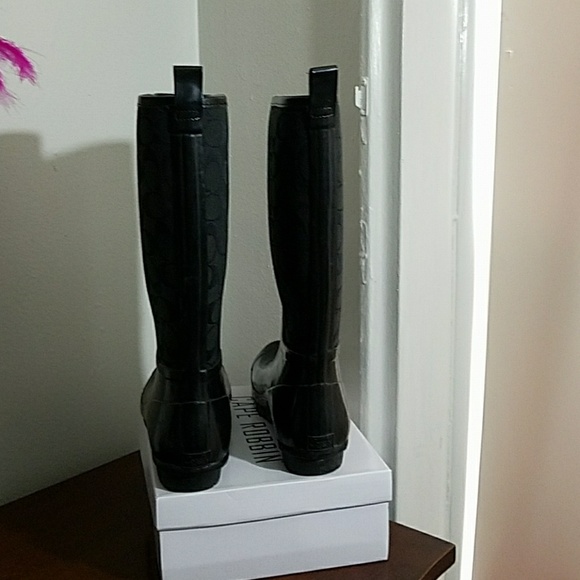 Coach Size 8b boots - Picture 2 of 2